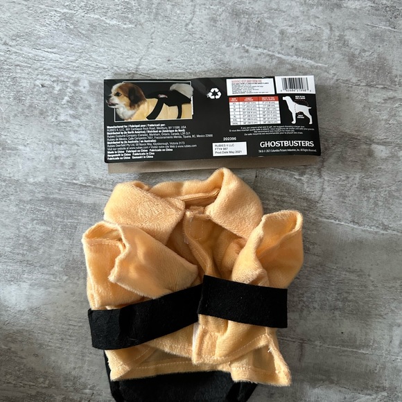 Ghostbuster pet costume - Picture 2 of 3